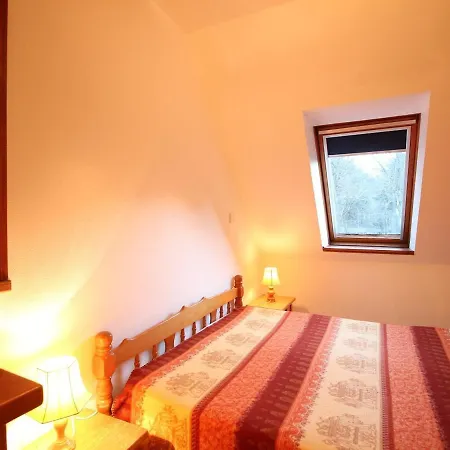 Duplex T3 Avec Terrasse Et Garage, Wifi, Pour 6 Personnes Au Mont-dore - Fr-1-608-72 Apartment *